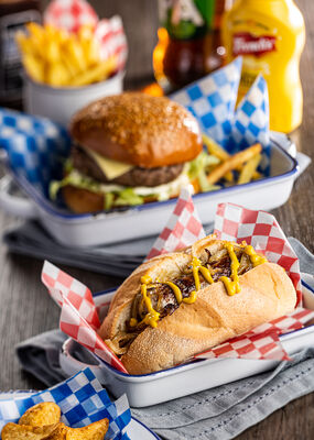 Wax Liner Paper Sheets 30cm (12"), Blue & Red Checkered Food Basket Liners, Pack of 500