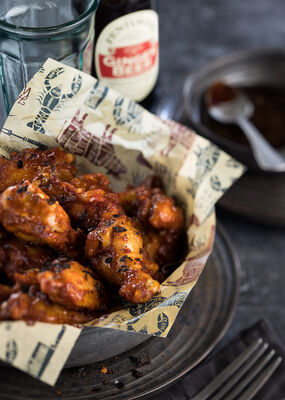 Diner Presentation Paper Sheets 25.5 × 43cm, Printed Food Liner for Trays, Baskets and Boards, Pack of 500