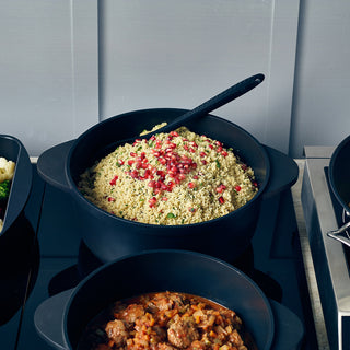 Black Casserole Dish with Handles Lightweight Non-Stick Cast Aluminium, Induction Hob And Oven Safe - 4.4L/ 7L